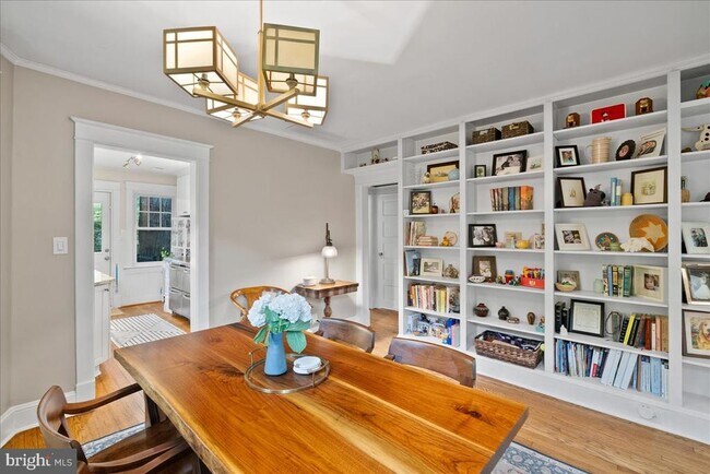 Foto del edificio - 23 E Walnut St