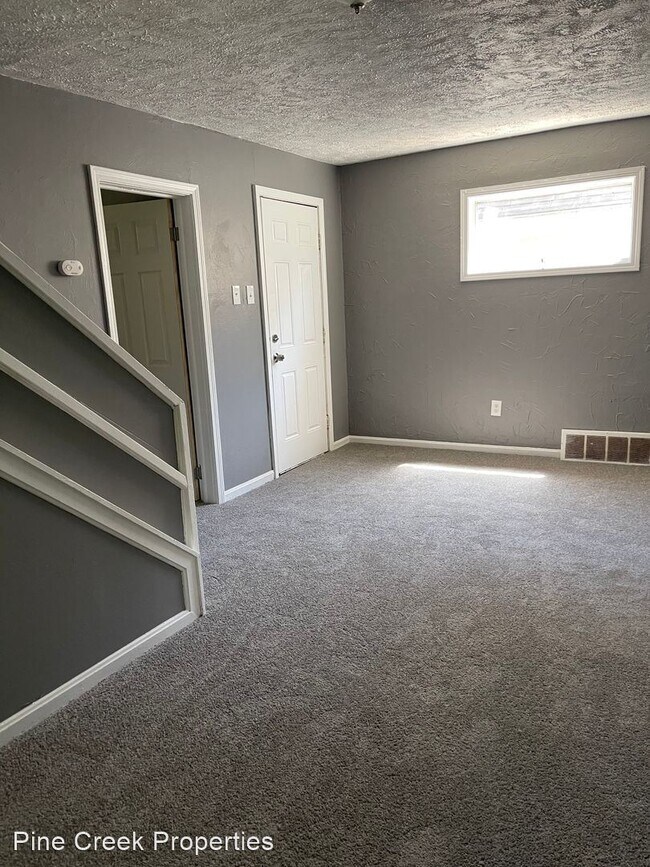 Building Photo - 3 br, 1 bath House - 14716 Granger Rd.