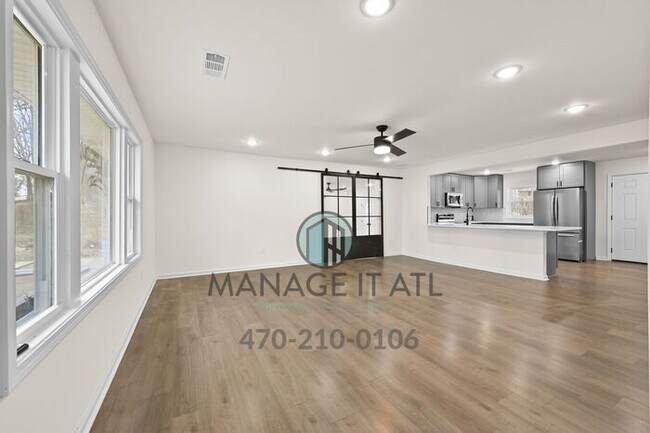 Building Photo - FULLY remodeled 4-bedroom, 2-bathroom house in Gainesville!
