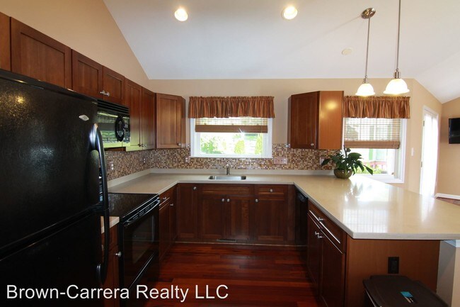 Foto del edificio - 38051 Hughesville Rd