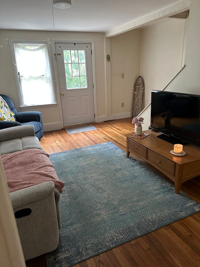 Building Photo - 89 Highland Ave