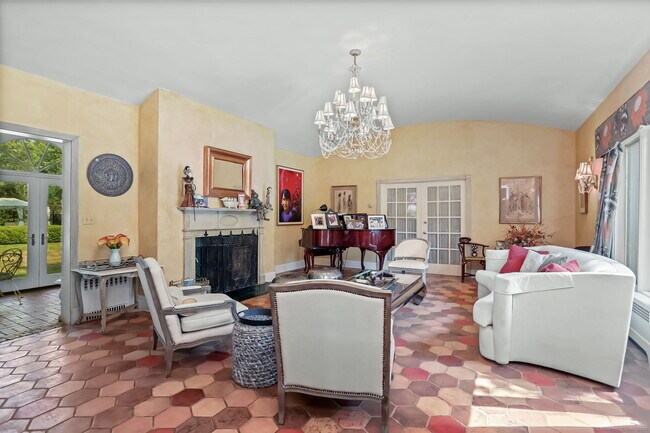 Foto del edificio - 37 Green Acre Ln