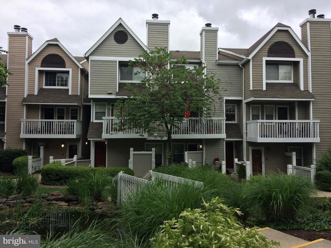 5701 Marinelli Road North Bethesda Md 20852 5701 Chapman Mill Dr Unit 2108 ( 150), North Bethesda, MD 20852 - Condo