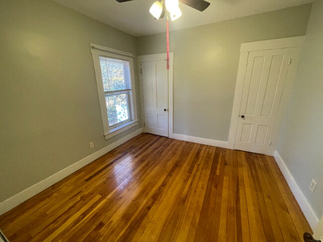 Foto del edificio - 42 Charlton St