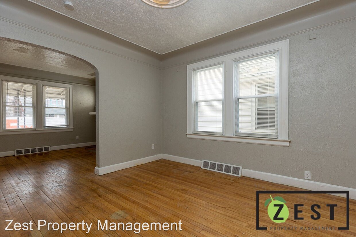 Primary Photo - 2 br, 1 bath Apartment - 16832 - 16834 San...