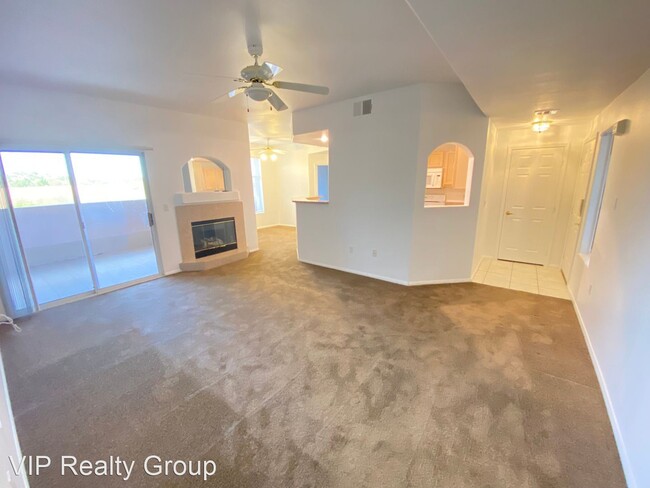 Building Photo - 3 br, 2 bath House - 8716 Red Rio Drive #103