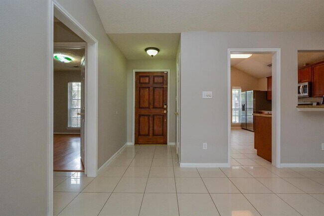 Building Photo - 11519 Turtle Lake Dr