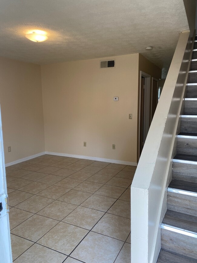 Foto del edificio - 201 Lynn Ln