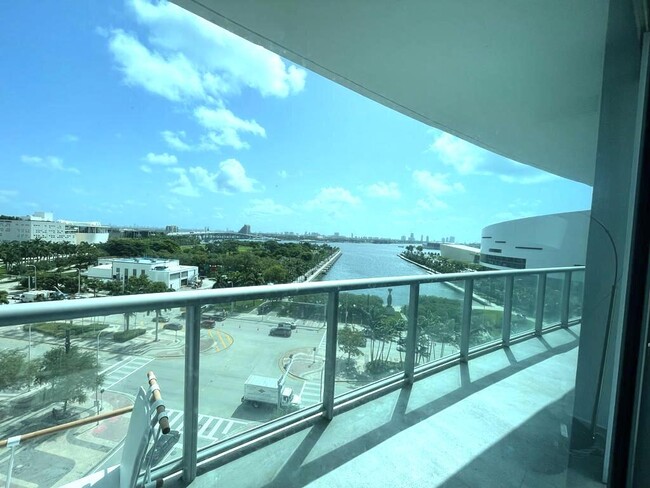 Building Photo - 888 Biscayne Blvd