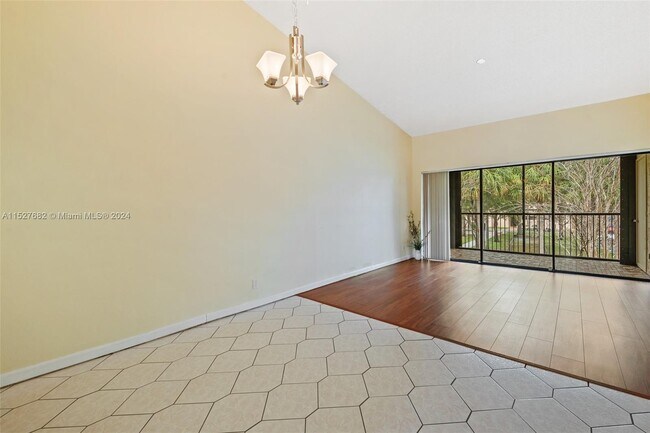 Foto del edificio - 2347 SW 15th St