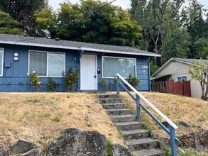 Building Photo - 3346 Ward Ave