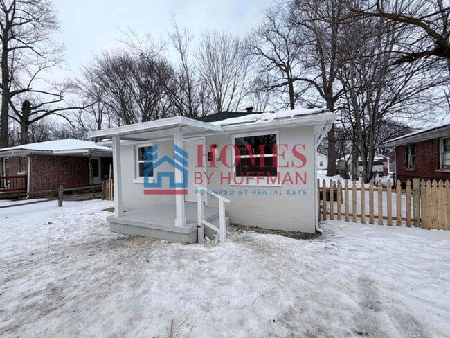Building Photo - Two bedroom House | Remodeled