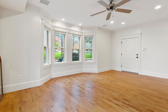 Foto del edificio - 82 Highland Ave