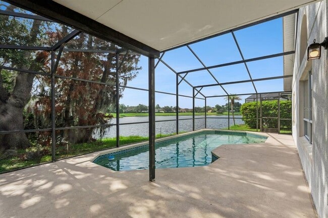 Building Photo - 13635 Waterhouse Way