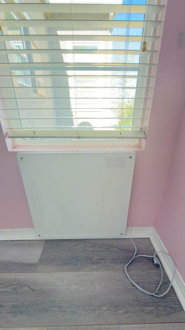 Building Photo - 28452 Camino del Arte Dr