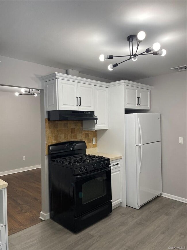 Foto del edificio - 7 Castle Dr