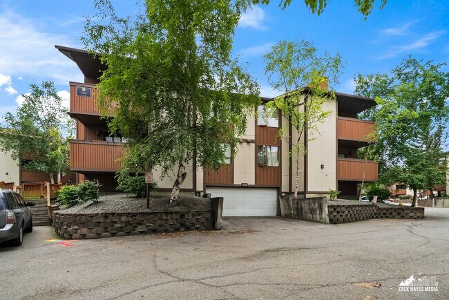 Foto del edificio - 7242 Foxridge Cir