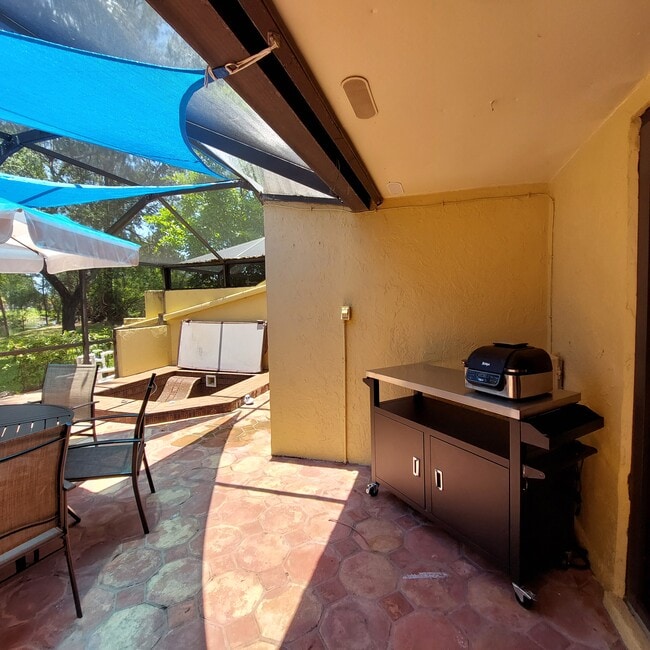 Foto del edificio - 3871 Alcantara Ave