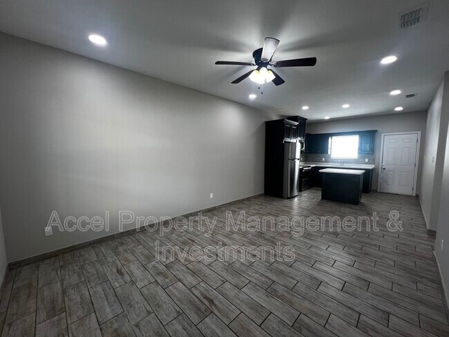 Foto del edificio - 1327 W Garfield Ave