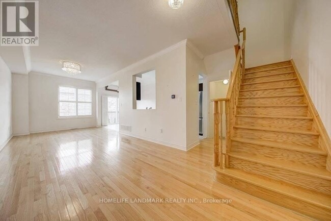 Building Photo - 92 Hawkes Dr