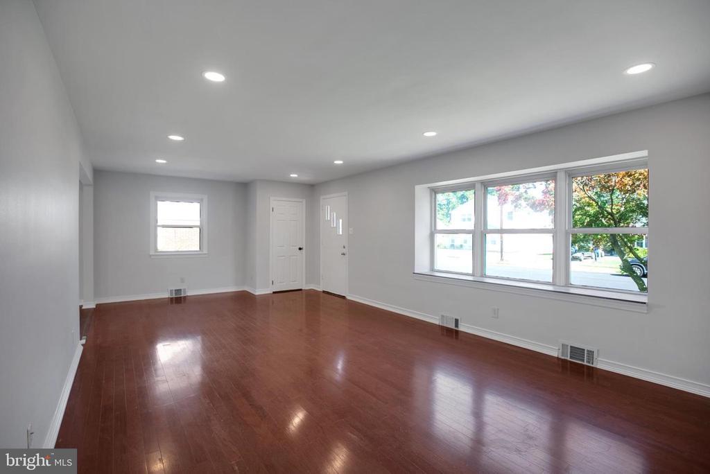 1020 Chesterfield Rd, Haddonfield, NJ 08033 House Rental in