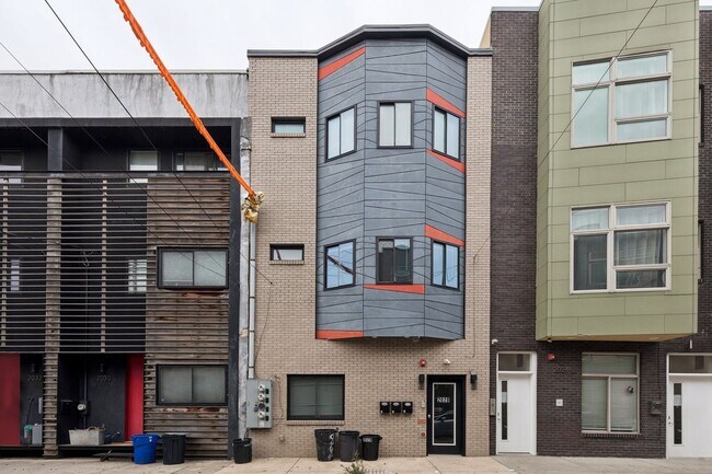 Foto del edificio - 2028 E Fletcher St