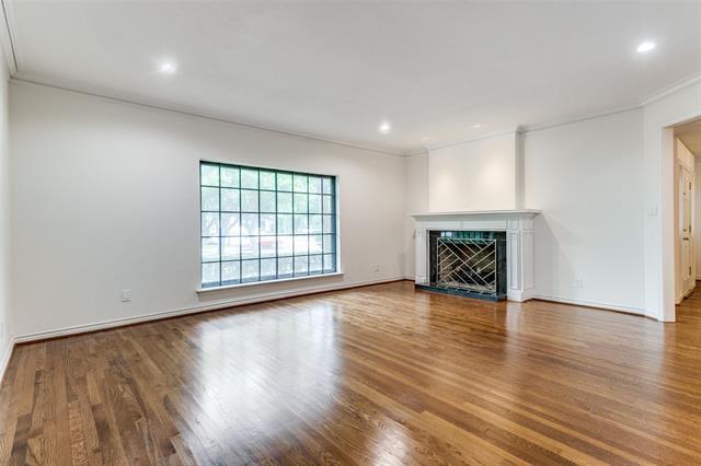 Foto del edificio - 3435 Mockingbird Ln