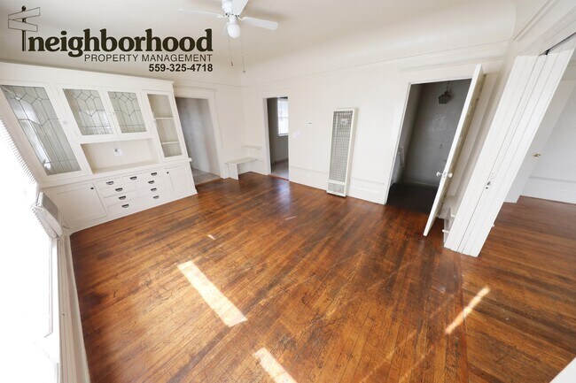 Building Photo - 2630 Tulare St