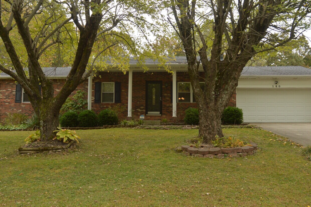 Primary Photo - 140 Green Meadows Dr