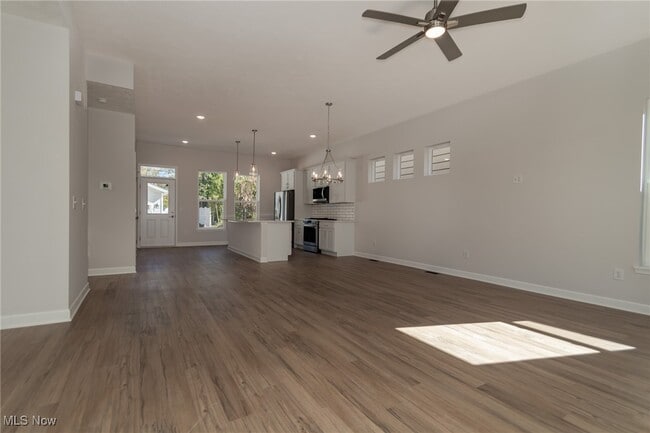 Foto del edificio - 2265 E 97th St