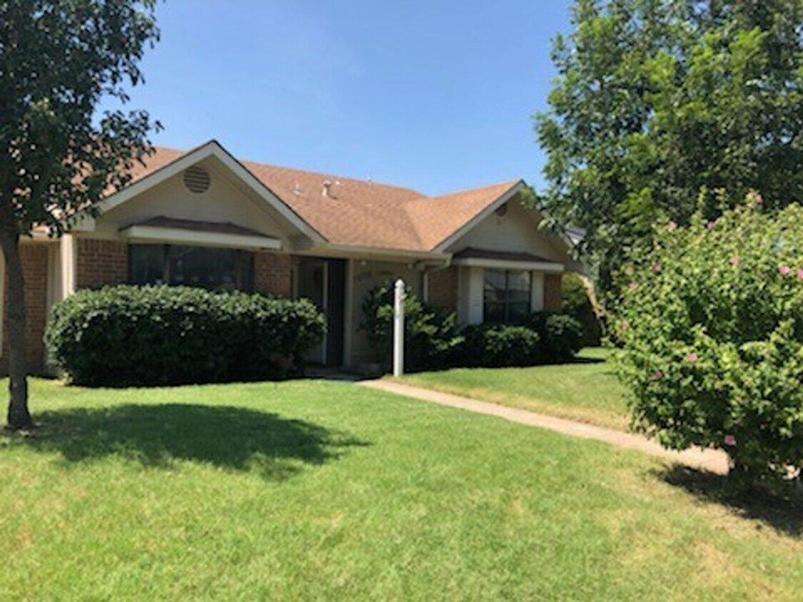 3 Bedroom house for rent in Duncanville! House Rental in Duncanville, TX
