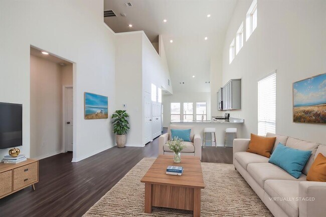Building Photo - 12543 Highgrove Springs Dr