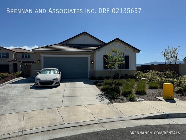 Building Photo - Spacious 4bd, 2 ba Single-Story Haven, Lak...