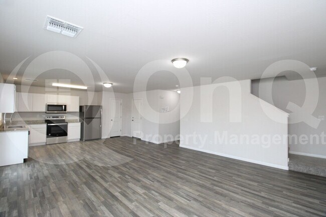 Foto del edificio - 148 W Dewey Ave