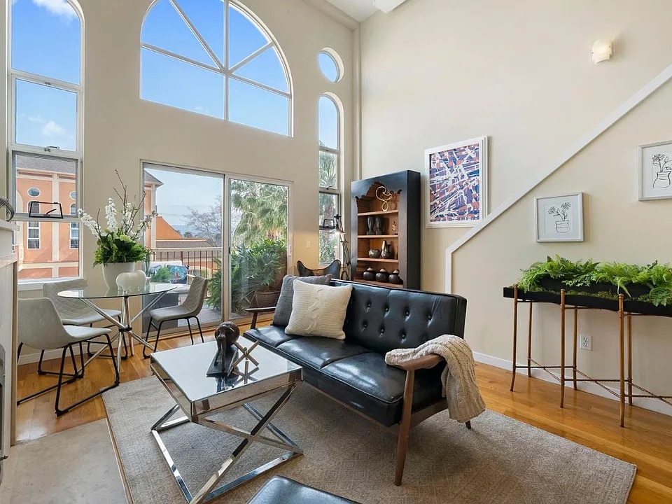 Foto principal - 350 N 2nd St