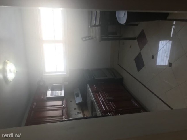 Foto del edificio - 2 br, 1 bath Townhome - 2607 E Madison St