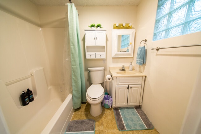 Foto del edificio - 2405 45th St