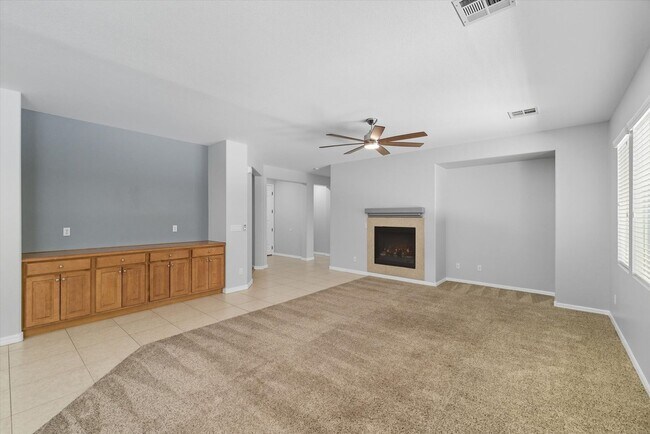 Building Photo - Pahrump Single Story