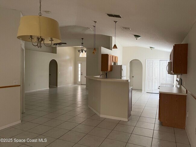 Foto del edificio - 1642 Sawgrass Dr SW