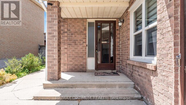 Building Photo - 362 Kingsbridge Garden Cir