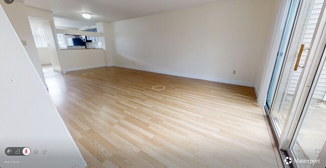 Foto del edificio - 148 N Beacon St
