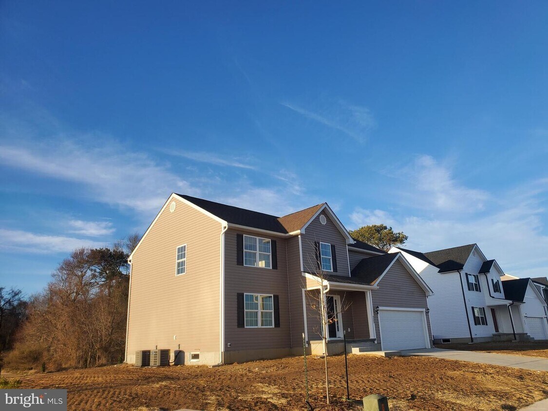 Primary Photo - 125 Cilento Dr