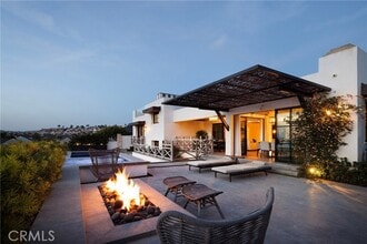 Building Photo - 7 Seabreeze Terrace