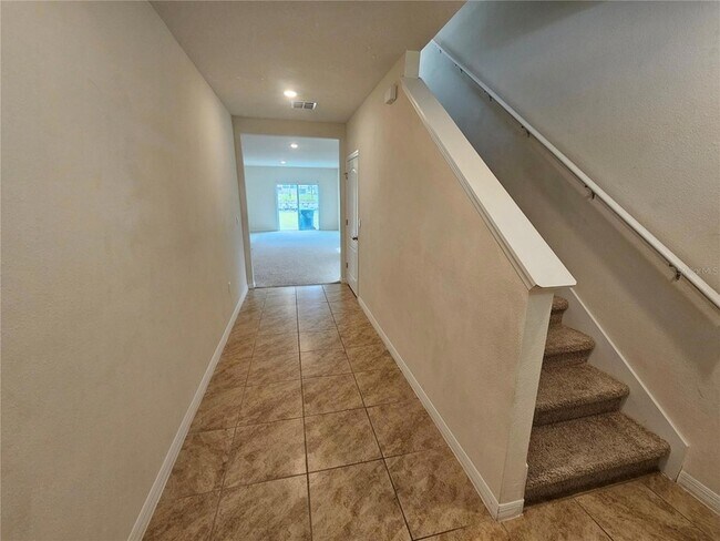 Foto del edificio - 1387 Berry Ln