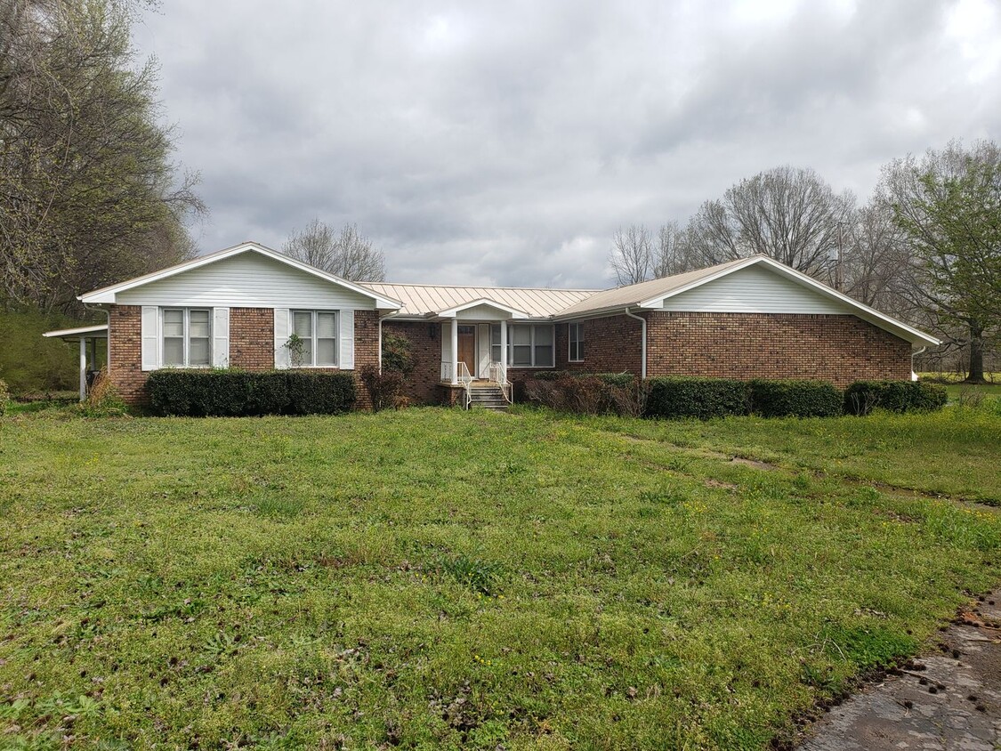 Foto principal - Large 3 bed 3 bath rent home in Florence!