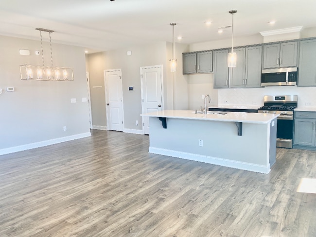 Building Photo - 249 Deardom Wy