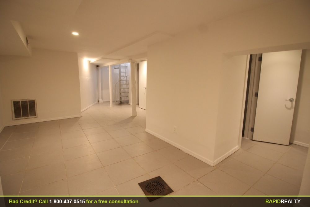 Foto del edificio - 487 Willoughby Ave