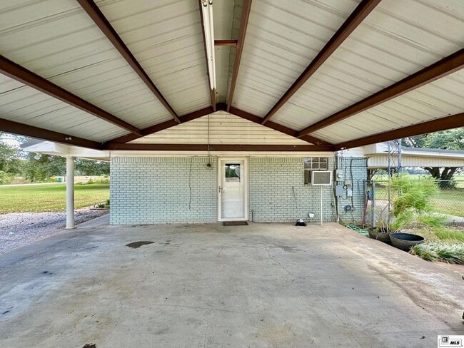 Building Photo - 1448 French Turn Rd