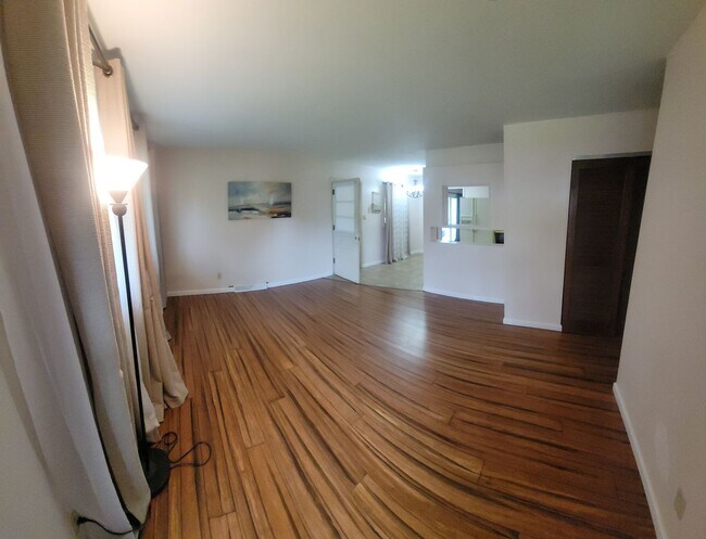 Foto del edificio - Available NOW! 2010 W Daytona 3 bed 2 bath...