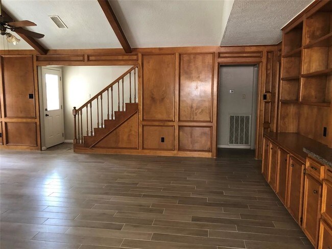 Foto del edificio - 531 Enchanted Hollow Dr